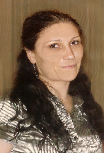 È mancata improvvisamente ai suoi cari
Maria Nocella
in Caputo
di anni 44
L’annunciano con dolore il marito Vincenzo,
i figli Giovanni, Giuseppe con la fidanzata
Gabriella e Isabella con il fidanzato Claudio,
il padre Giuseppe, la madre Grazia 
Ilarini Cimadomo, la suocera Maria Fariello
ved. Caputo, i fratelli Luigi e Giovanni,
le sorelle Filomena, Nicoletta e Angela,
cognati, nipoti e parenti tutti.
Corato, venerdì 7 giugno 2013
I funerali avranno luogo domani 8 c.m. alle ore
17,00 nella Cappella del Cimitero di Corato.
La camera ardente è allestita presso l’obitorio
dell’Ospedale Civile di Corato.
La famiglia ringrazia quanti si uniranno in preghiera.